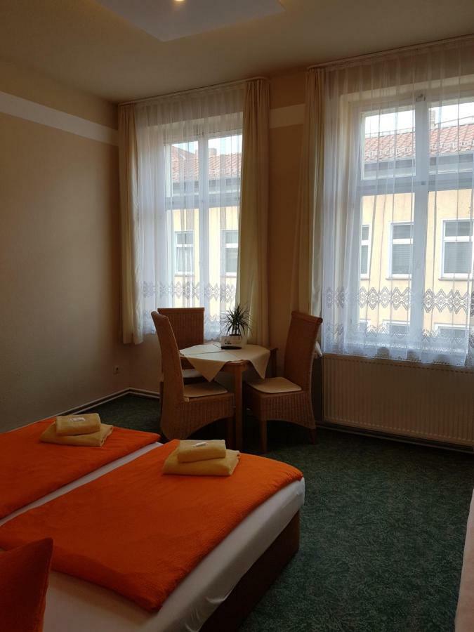 Pension Zum Birnbaum Brandenburg  Екстер'єр фото