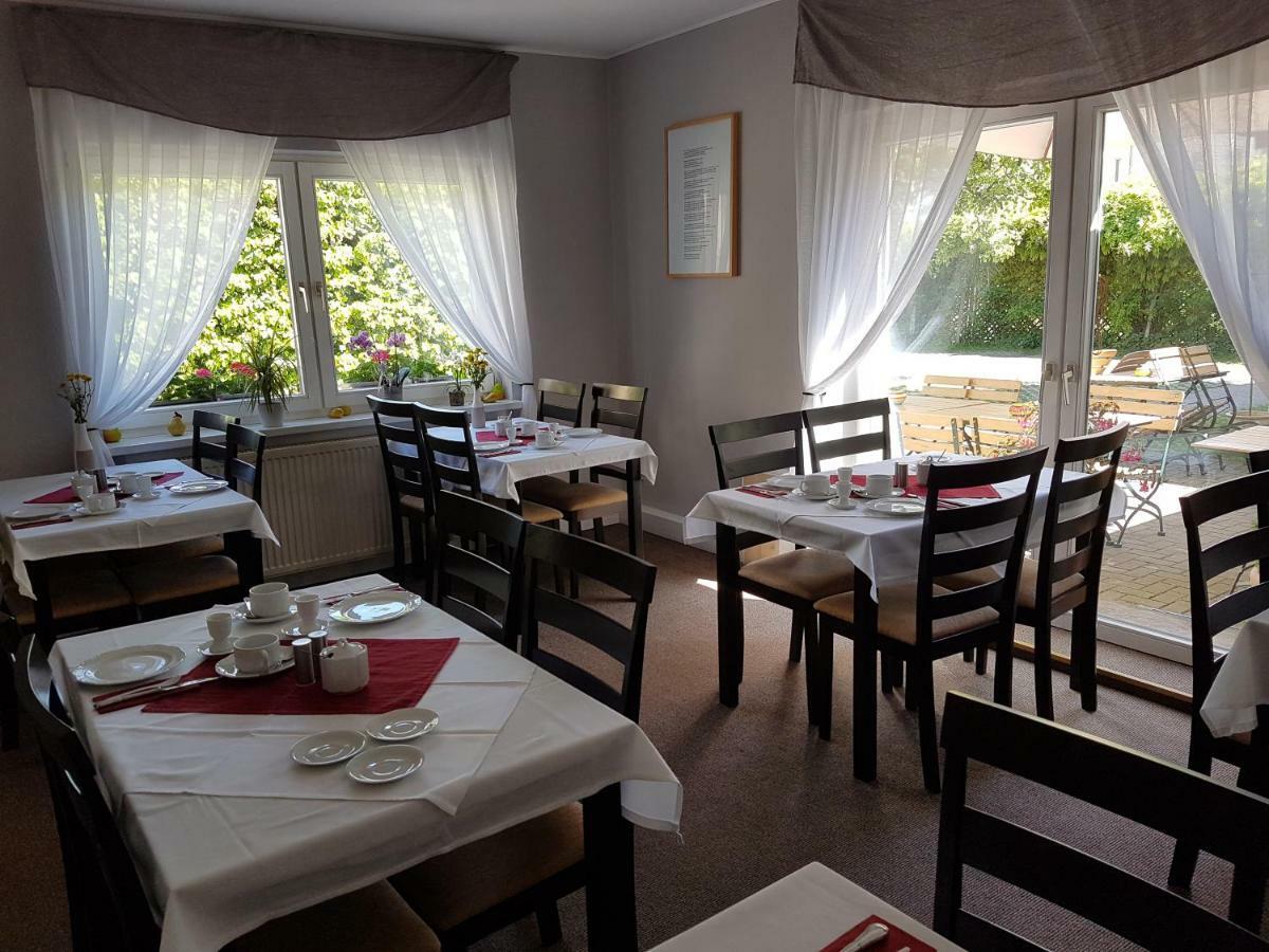 Pension Zum Birnbaum Brandenburg  Екстер'єр фото