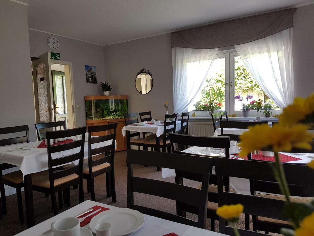 Pension Zum Birnbaum Brandenburg  Екстер'єр фото