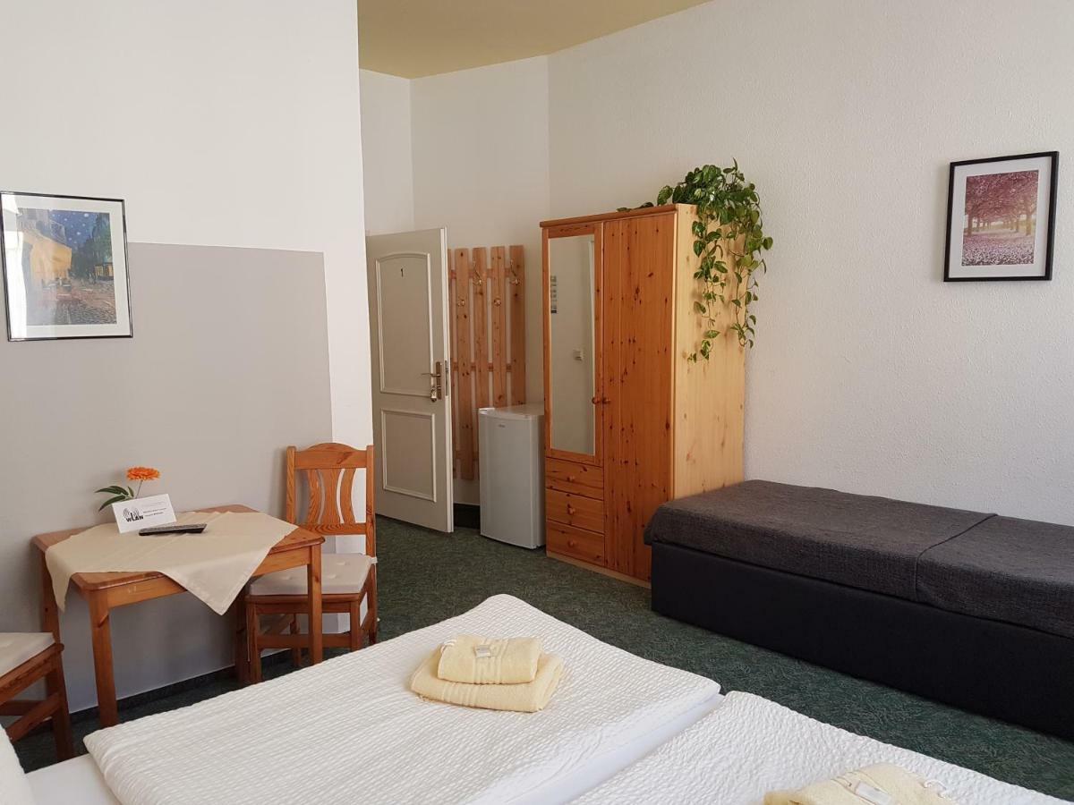 Pension Zum Birnbaum Brandenburg  Екстер'єр фото