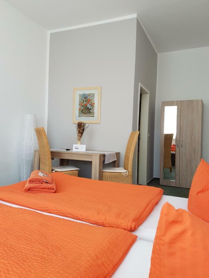 Pension Zum Birnbaum Brandenburg  Екстер'єр фото