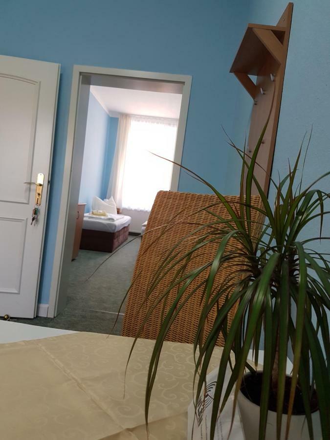 Pension Zum Birnbaum Brandenburg  Екстер'єр фото