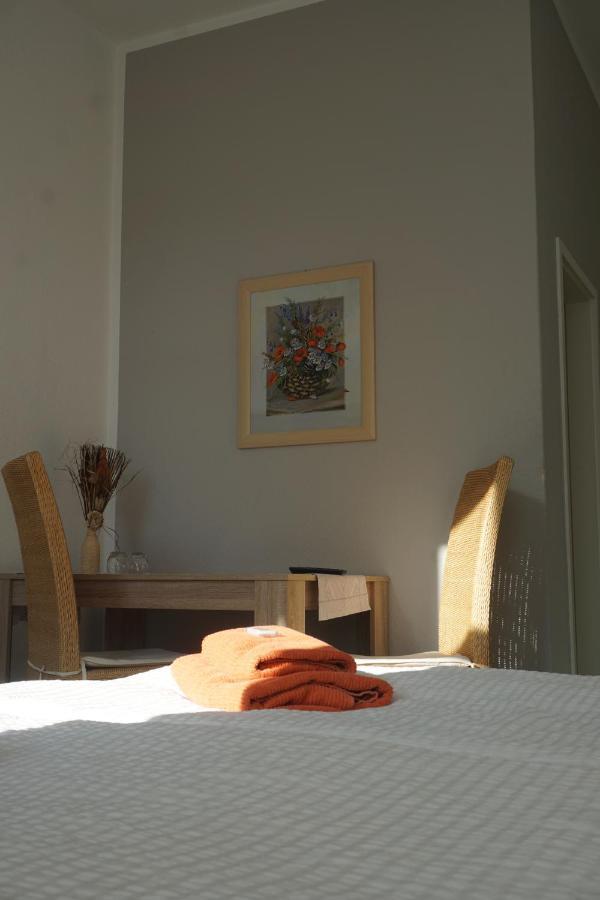 Pension Zum Birnbaum Brandenburg  Екстер'єр фото